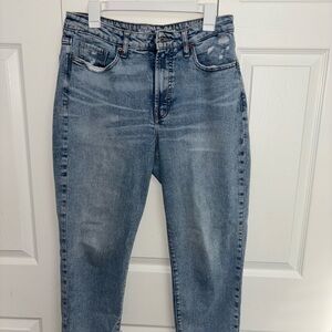Old Navy Straight-Leg Jeans Light wash
